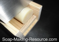 Cutting Cylinder Soap Log into Circular Bars