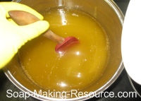 Initially Mixing Oil and Lye Initially Mixing Oil and Lye
