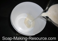 Measuring Walnut Milk
